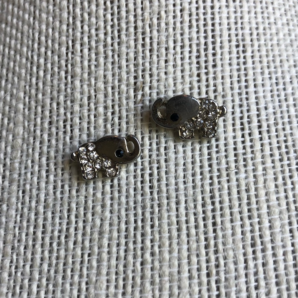 GOLD ELEPHANT EARRINGS